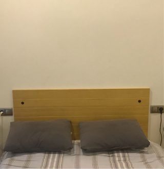 Cabecero de madera estilo Hemnes