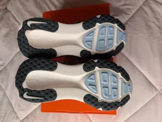 Nike Vomero 18 Azul/Gris