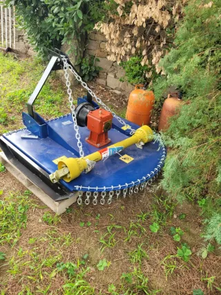 Mini tractor Yanmar F16D con fresa