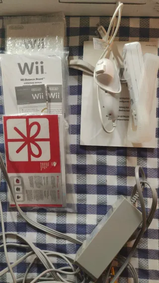 Pack Nintendo Wii con juegos y accesorios