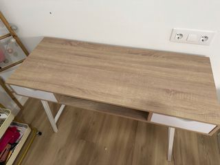 Escritorio madera y metal