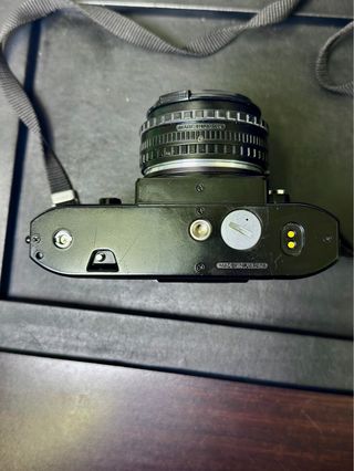 Nikon EM fotocamera reflex + 50mm f/1.8