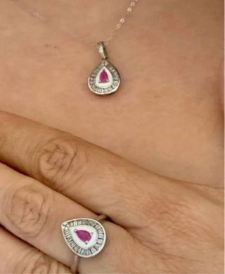 Conjunto Anillo y Colgante Rubí Rosa