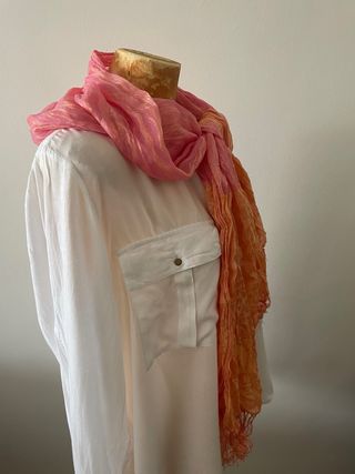 Fular viscosa coral y amarillo