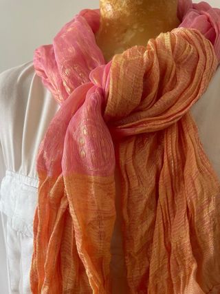 Fular viscosa coral y amarillo