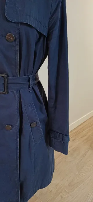 Gabardina azul marino Mango