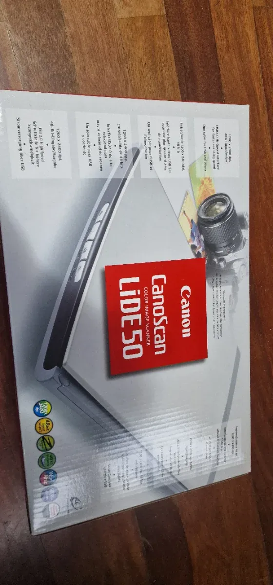 Canon CanoScan LIDE 50 Escáner USB