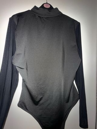 Body con aperture velate