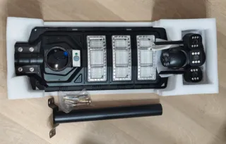 Cámara Solar con Iluminación LED 2 en 1