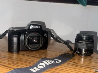 Cámara Canon EOS 1000FN (Película)