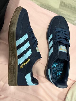 Adidas Spezial Azul Marino y Marrón