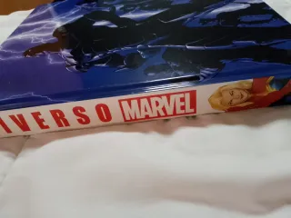 Libro enciclopedia Universo Marvel