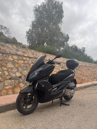 Kymco KXCT 300 Maxi Scooter Negra