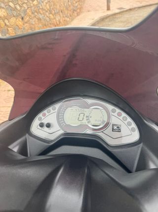 Kymco KXCT 300 Maxi Scooter Negra