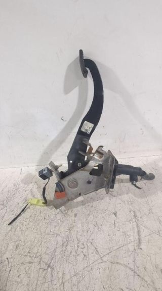 Pedal embrague hyundai 328202e200 tucson jm 160760