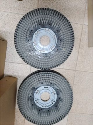 Cepillos y discos para máquina fregadora