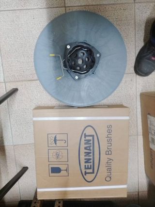 Cepillos y discos para máquina fregadora