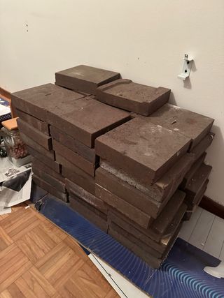 Ladrillos refractarios  52 uds disponibles