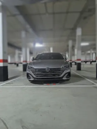 Parcela garaje de gran tamaño