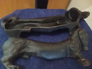 Figura perro salchicha antiguo hierro fundido