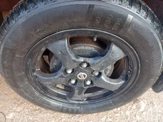Llantas Nissan Serena