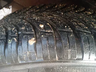 Llantas Nissan Serena