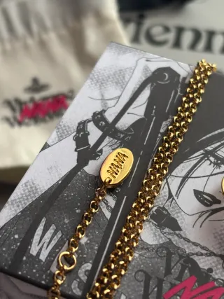 Collar Orbe Saturno Nana x Vivienne Westwood