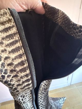 Botas altas vintage estampado serpiente