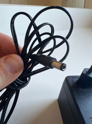 Adaptador AC/DC 18V 800mA