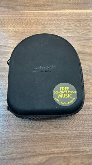 Auriculares Jabra con estuche y cable