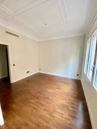 Piso en alquiler en Les Tres Torres en Barcelona