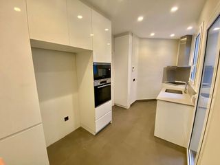 Piso en alquiler en Les Tres Torres en Barcelona