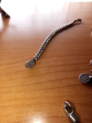 Lote 4 Pulseras  2 Uno de 50 y 2 de  Sin receta