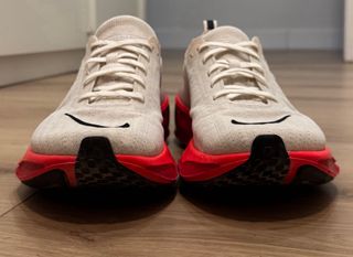 Zapatilla Nike invincible 3 Running Blanca y Roja