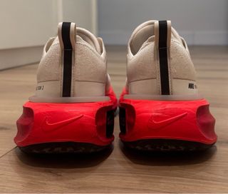 Zapatilla Nike invincible 3 Running Blanca y Roja