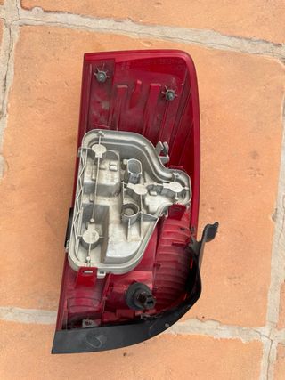 Piloto trasero derecho Audi A3 8P