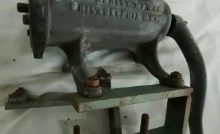 Picadora AMERICANA de carne marca MFG.CO USA