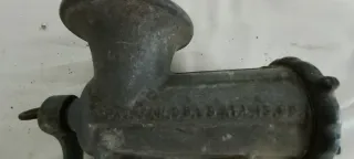 Picadora AMERICANA de carne marca MFG.CO USA