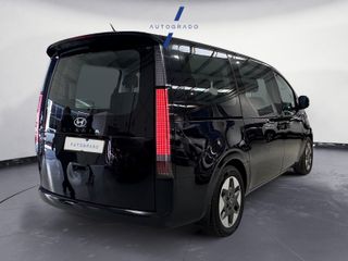 Hyundai Staria 2.2 CRDI Maxx 9S