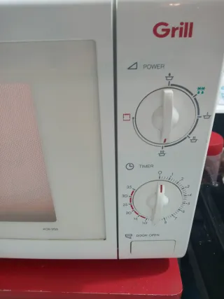 Microondas Grill KOR-1755