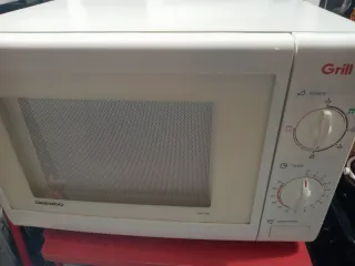 Microondas Grill KOR-1755