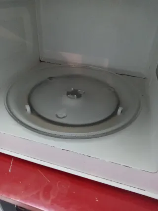 Microondas Grill KOR-1755