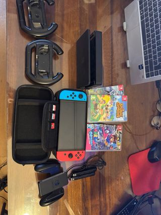 Nintendo Switch OLED Blu e Rosso