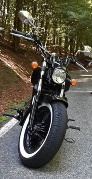 Indian Scout Sixty Negra