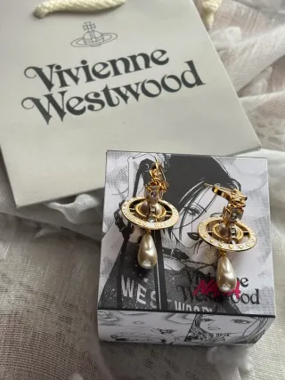 Pendientes Perla Orbe Nana x Vivienne Westwood