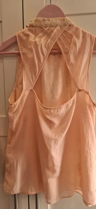 Blusa Zara encaje beige/rosa Talla M