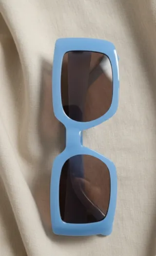 Gafas de sol azules
