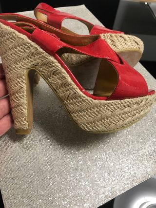 Sandalias cuña esparto piel rojas talla 36