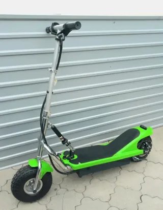 Patinete Eléctrico Verde Todoterreno