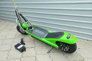 Patinete Eléctrico Verde Todoterreno